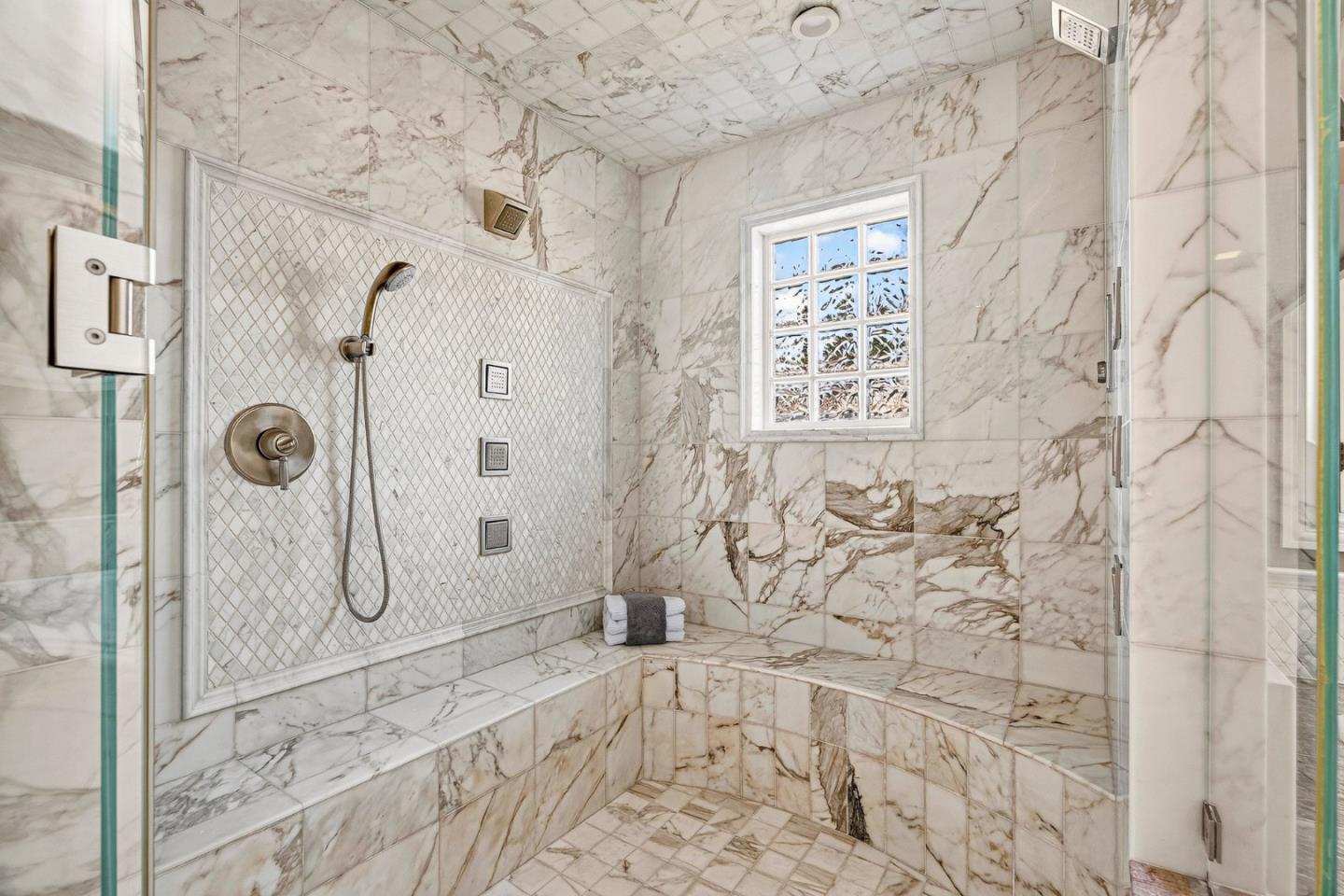 400 Seaview DR