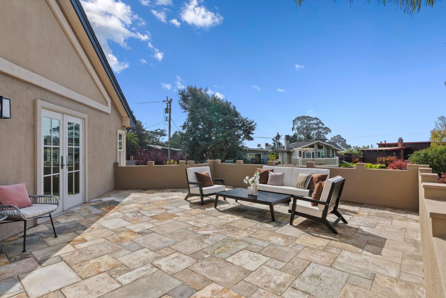 400 Seaview DR