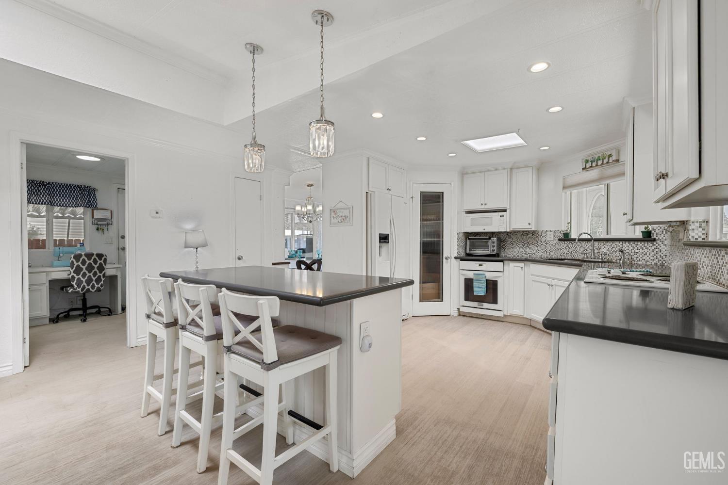 728 Underwood Court