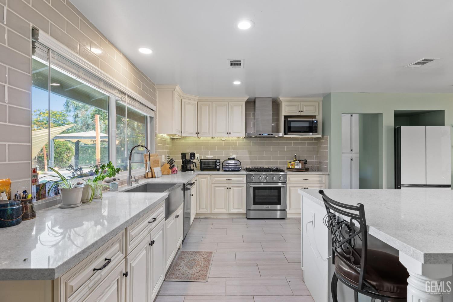 1405 Calle Hermosa