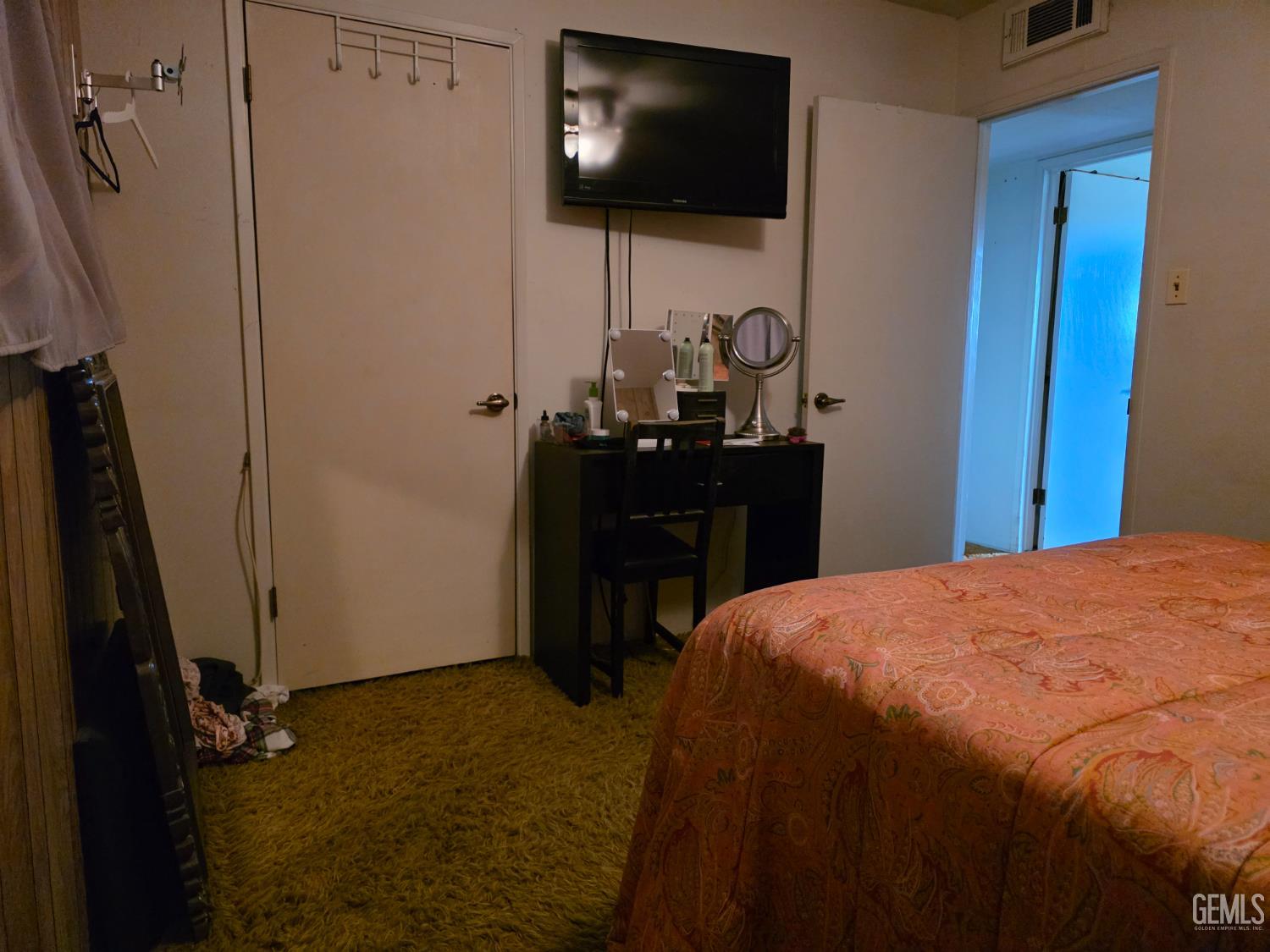 908 San Vicente Drive