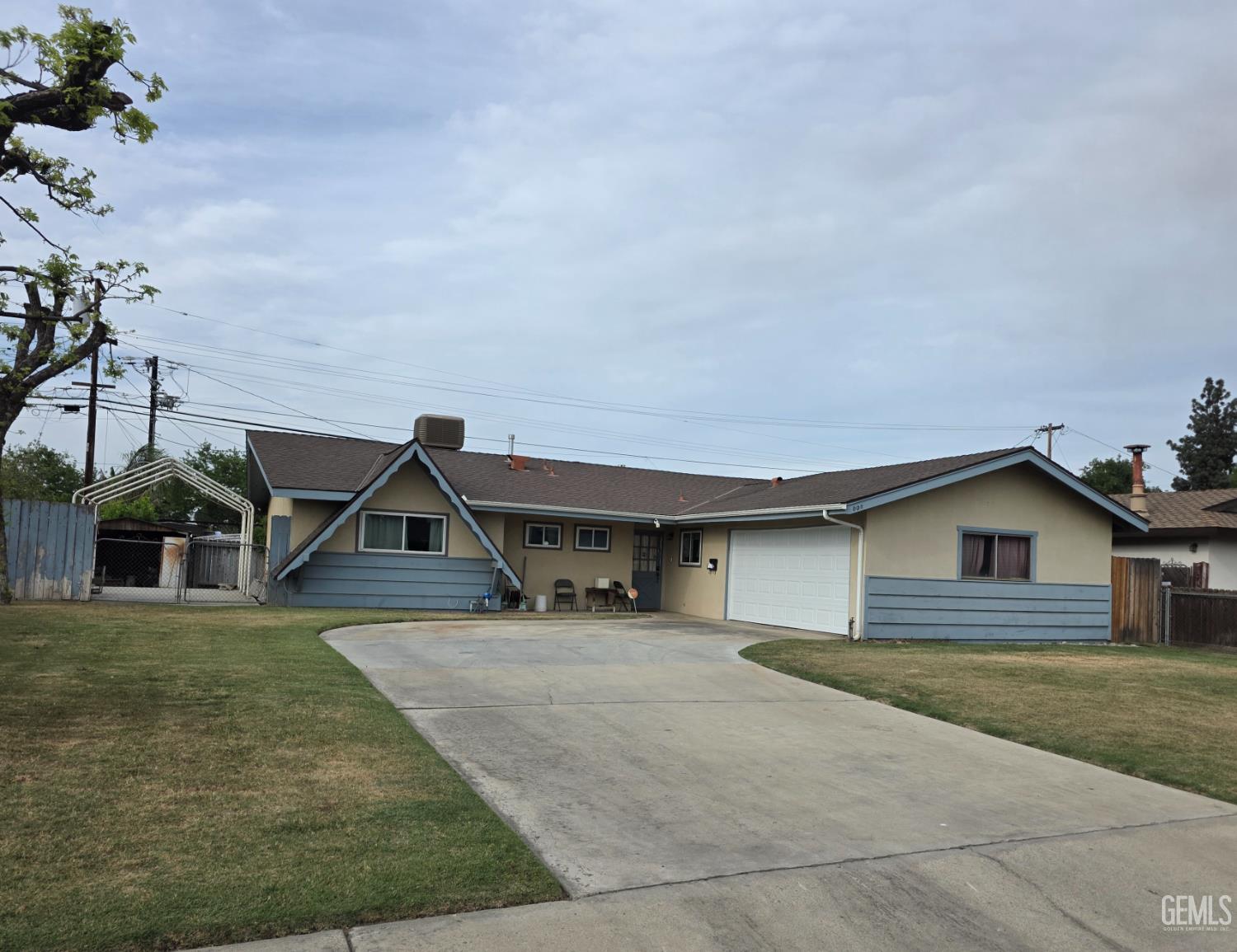 908 San Vicente Drive