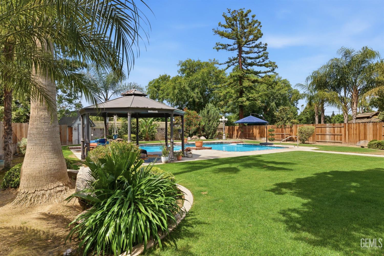 8821 Sierra Oak Drive