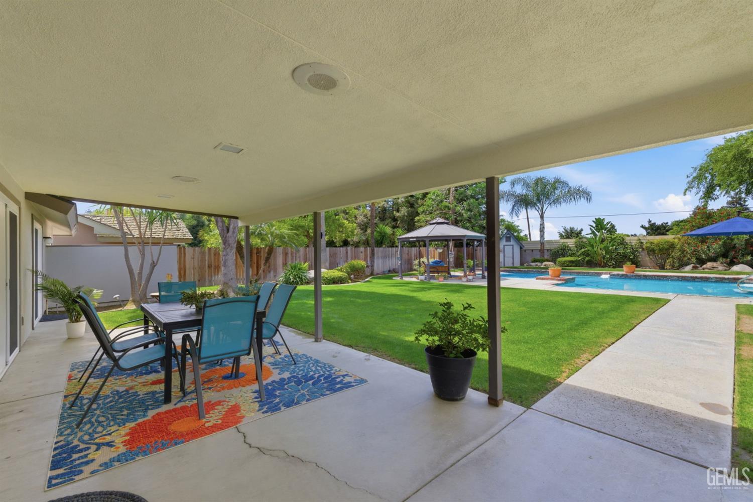 8821 Sierra Oak Drive
