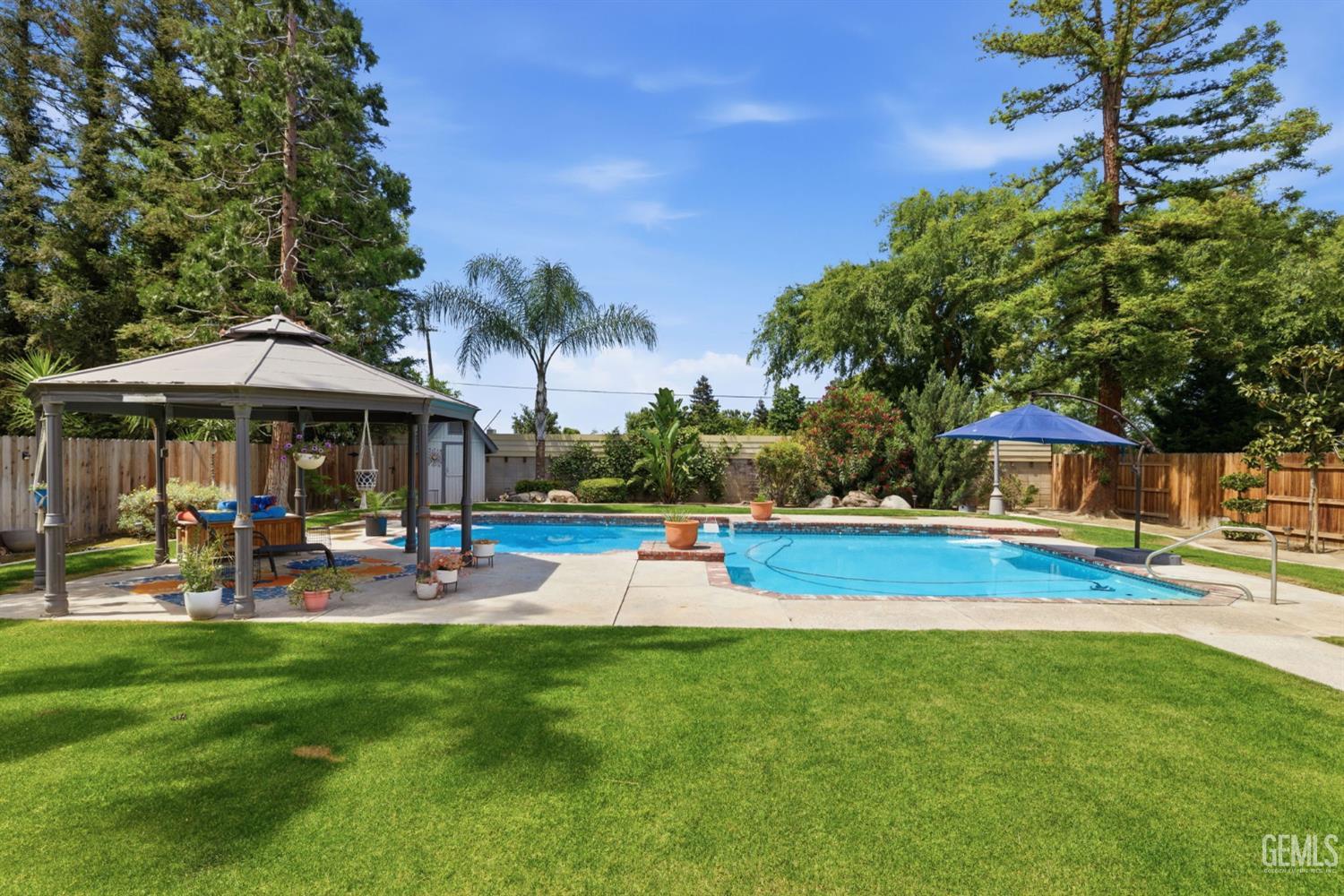 8821 Sierra Oak Drive