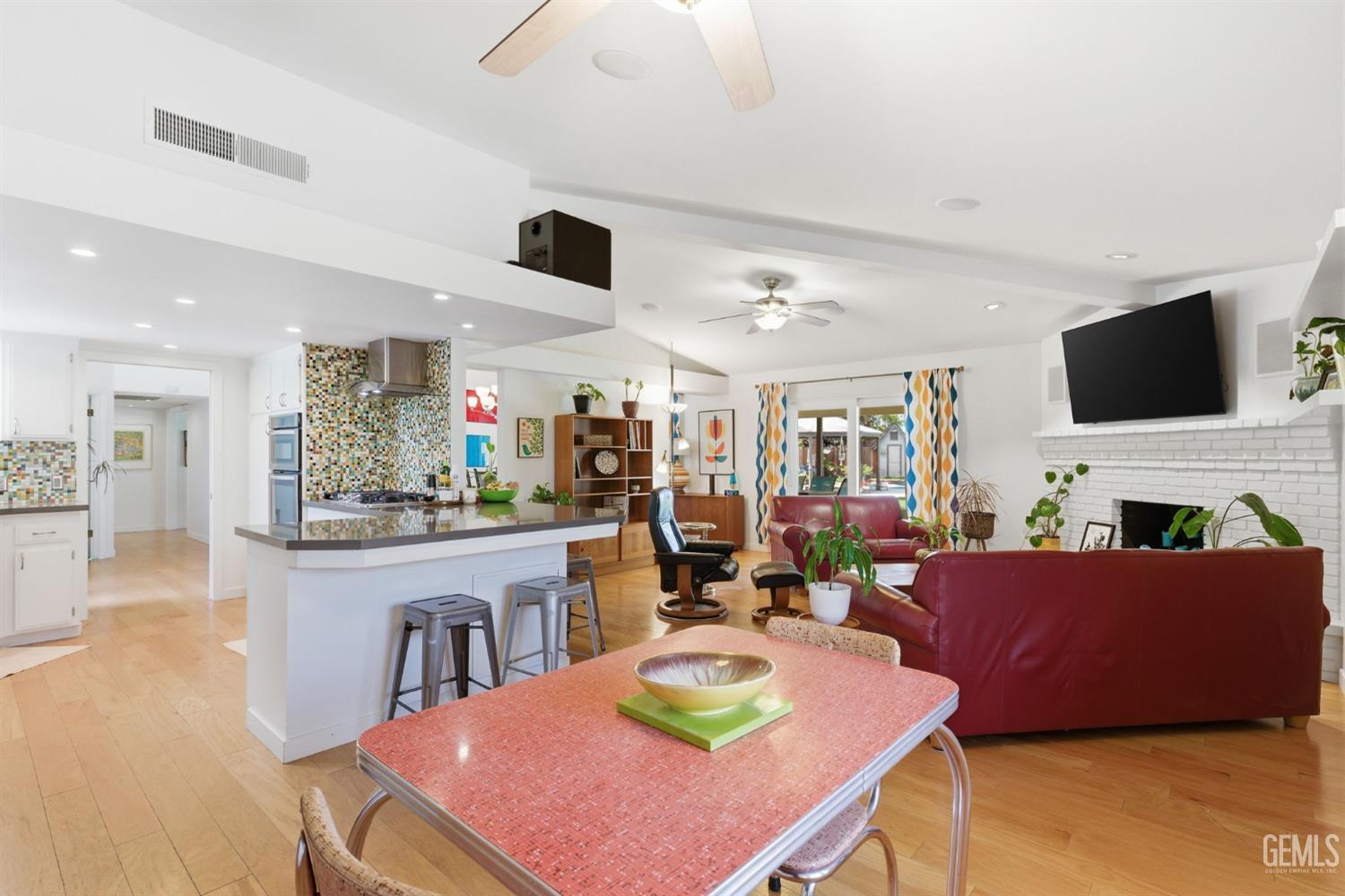 8821 Sierra Oak Drive