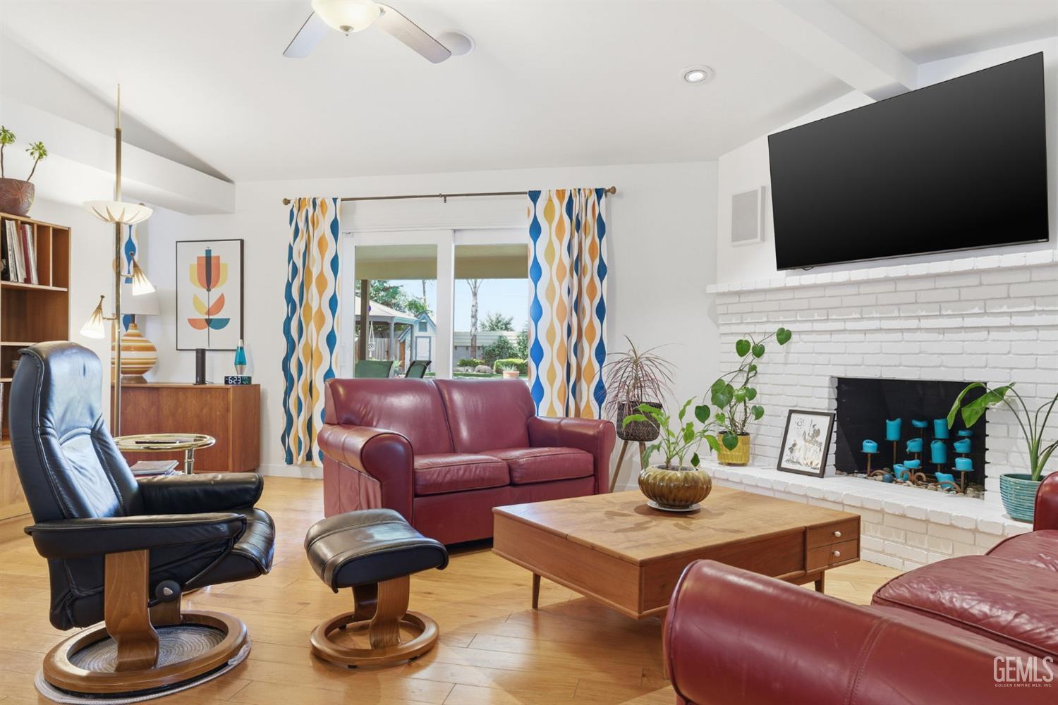 8821 Sierra Oak Drive