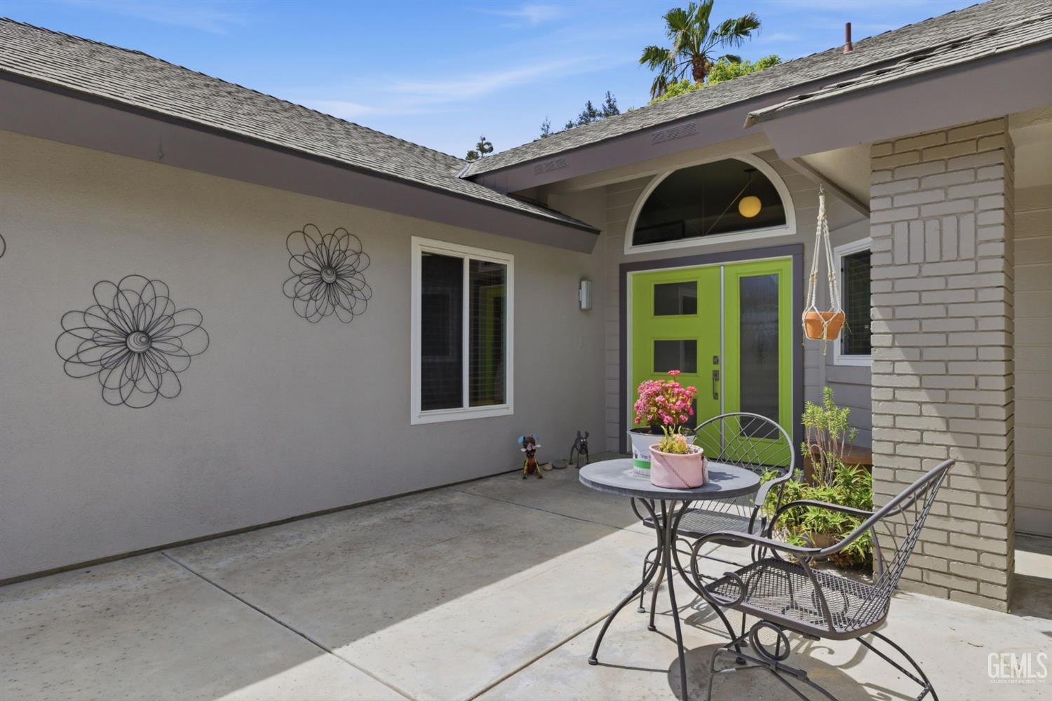 8821 Sierra Oak Drive