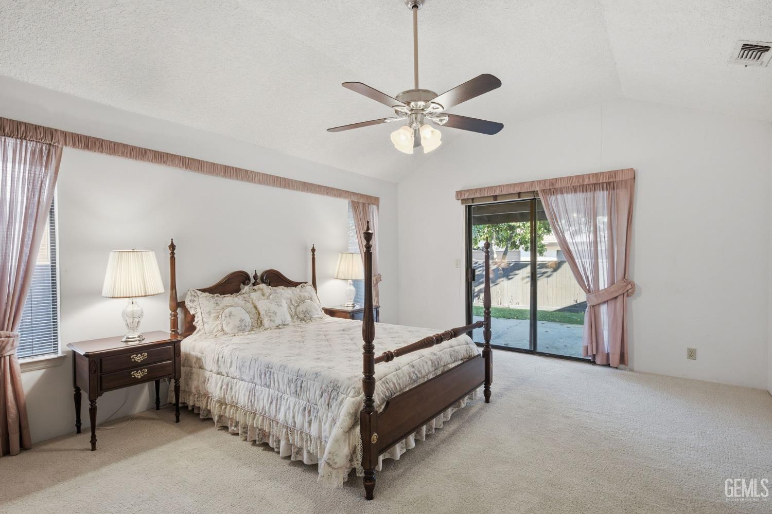 2323 Easthills Drive Unit: 29