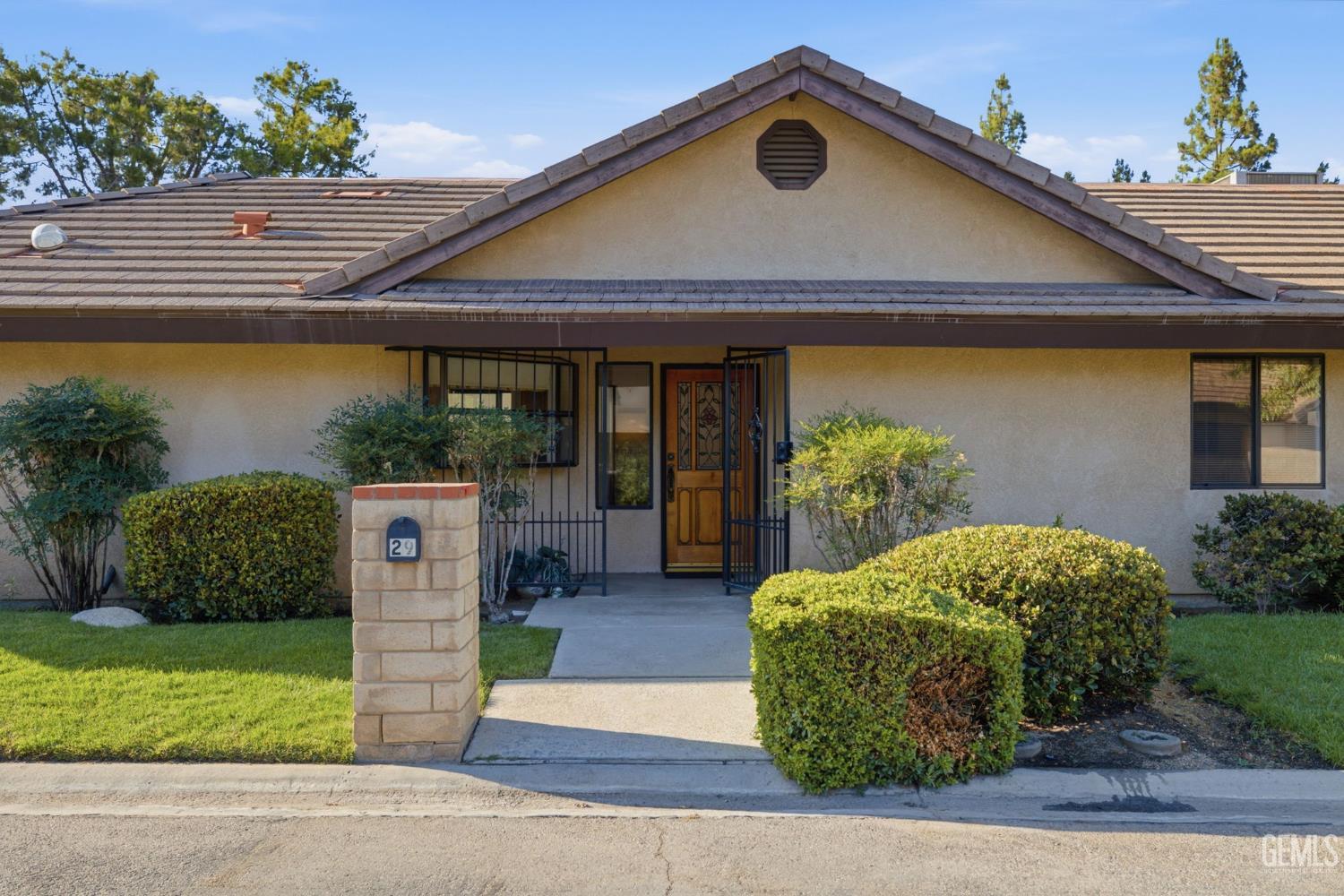 2323 Easthills Drive Unit: 29