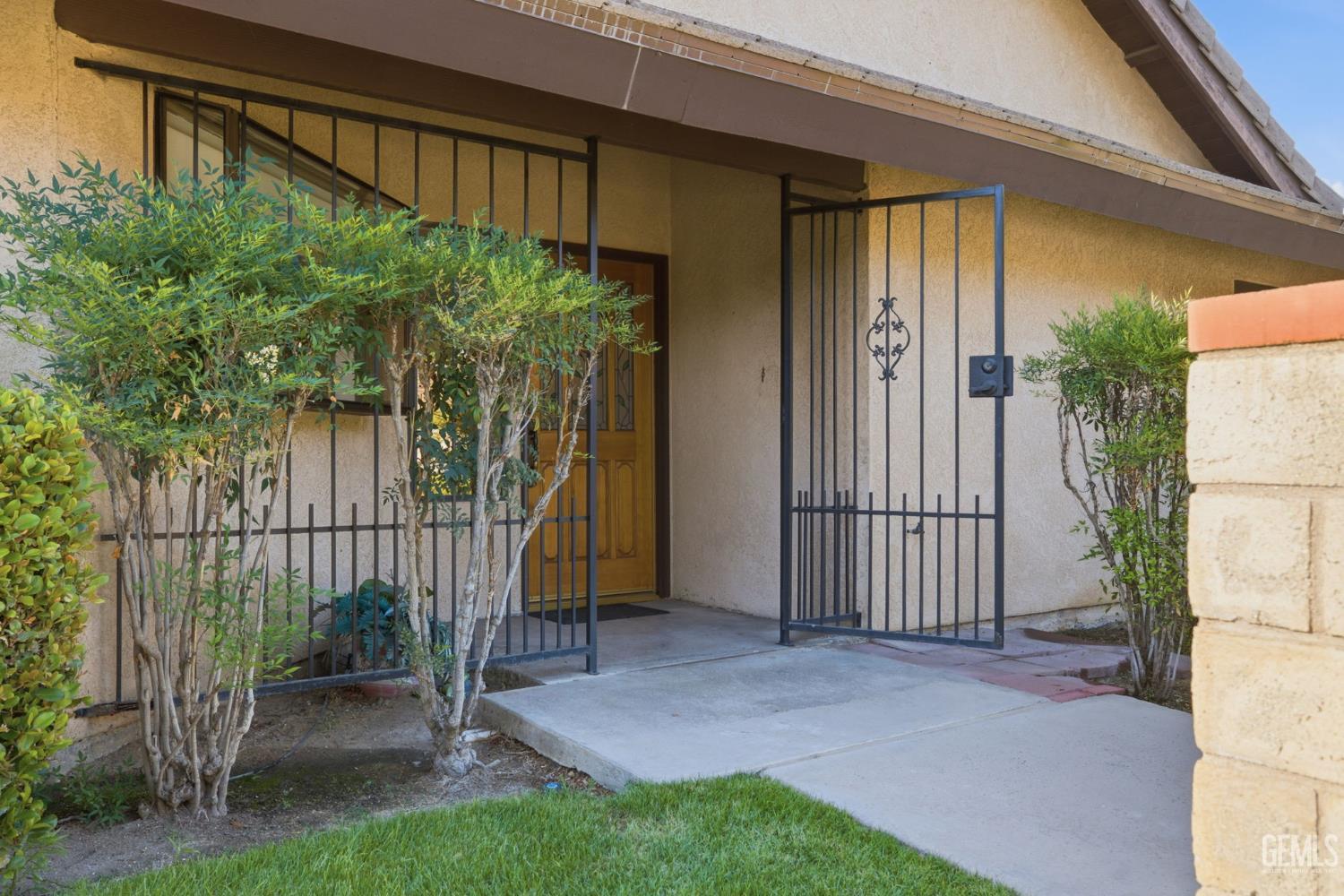 2323 Easthills Drive Unit: 29
