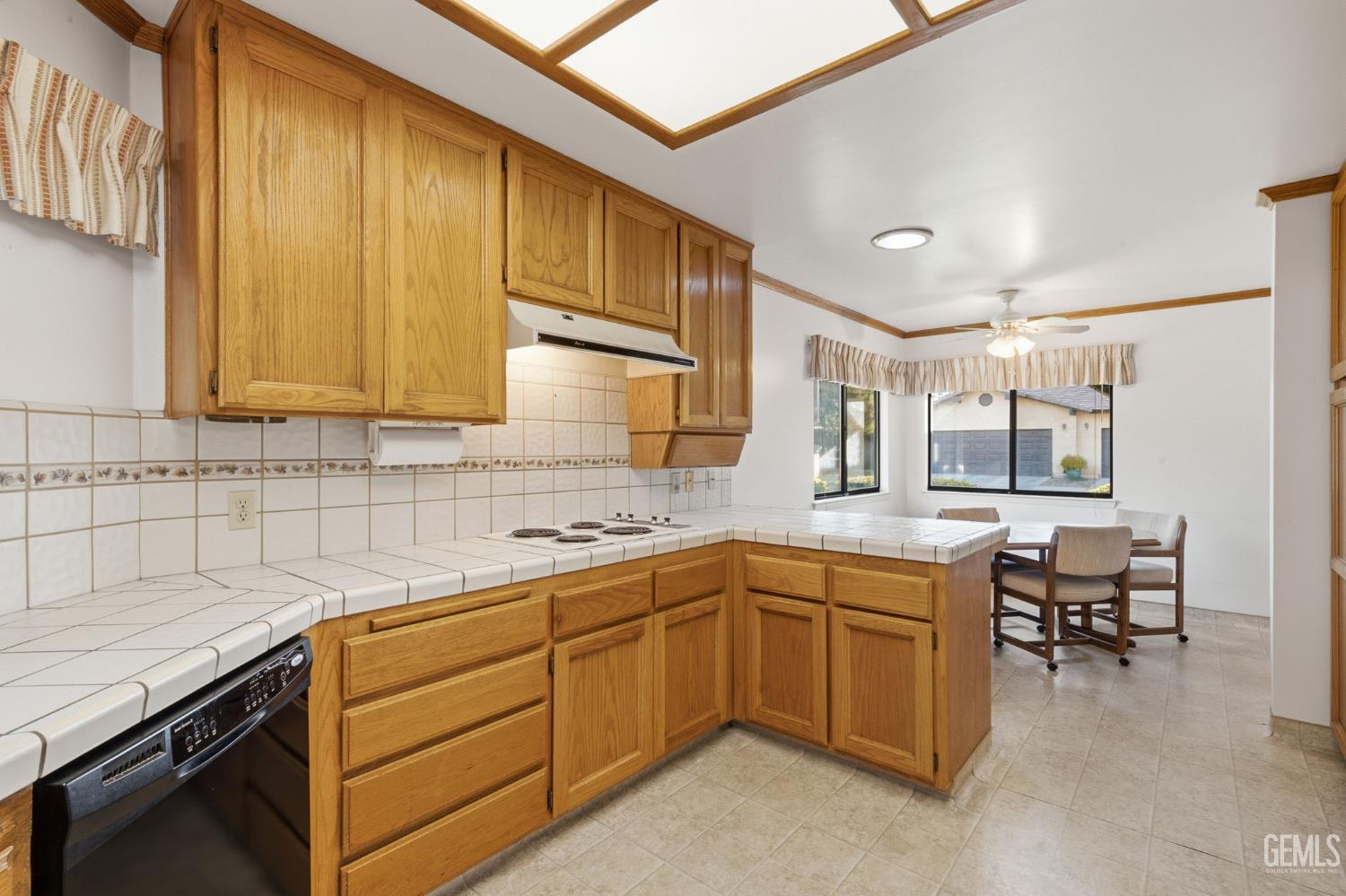2323 Easthills Drive Unit: 29