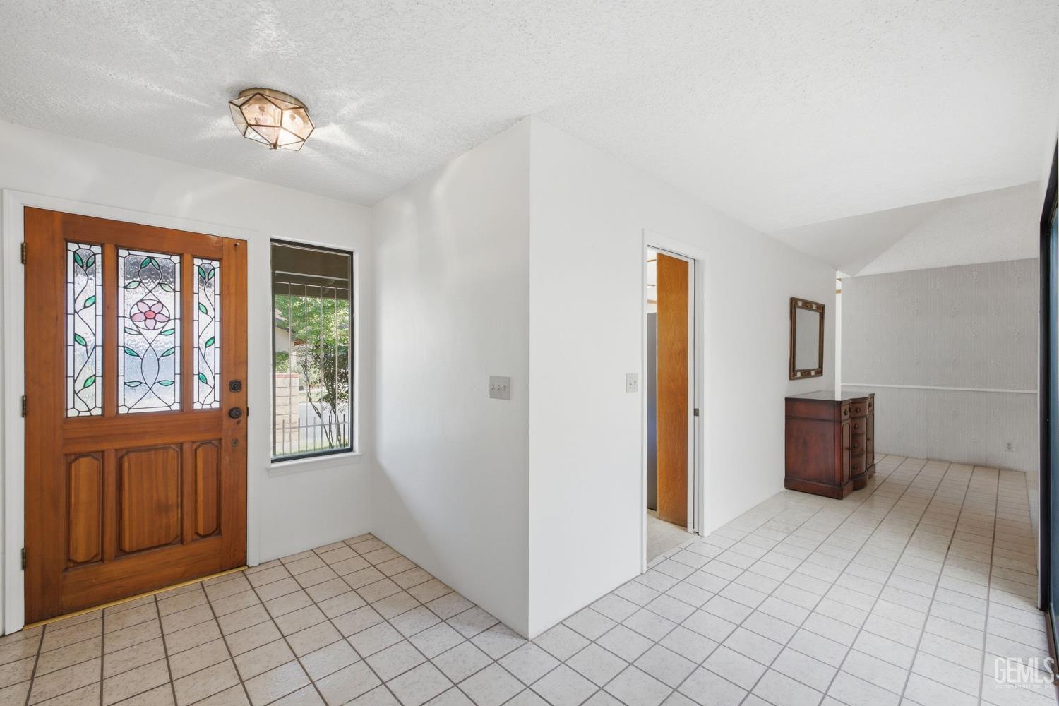 2323 Easthills Drive Unit: 29
