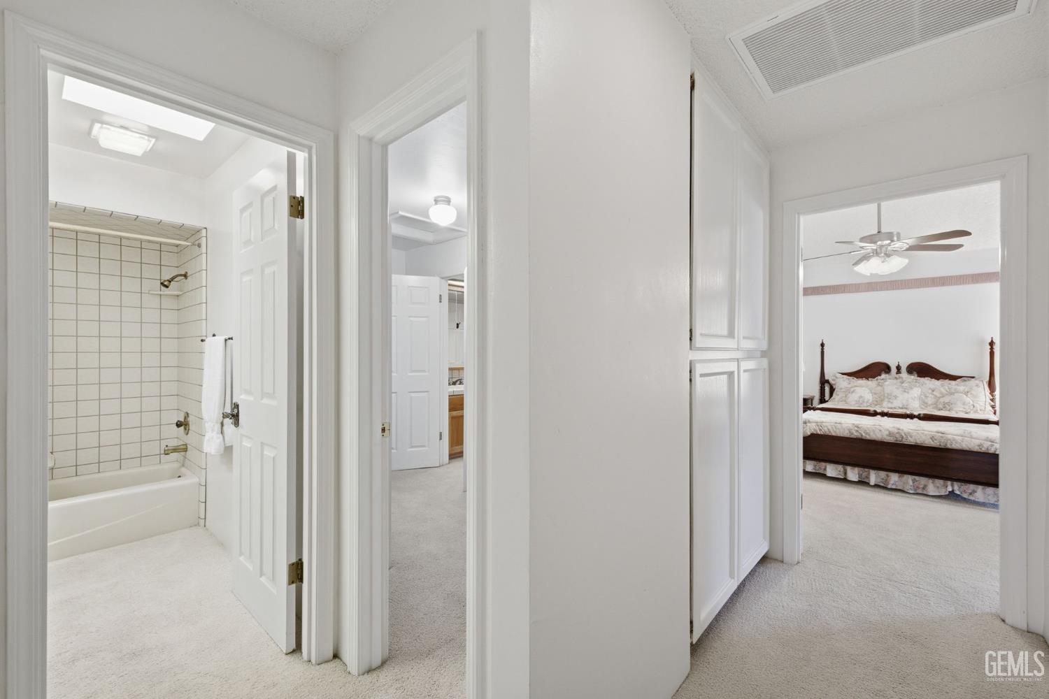 2323 Easthills Drive Unit: 29