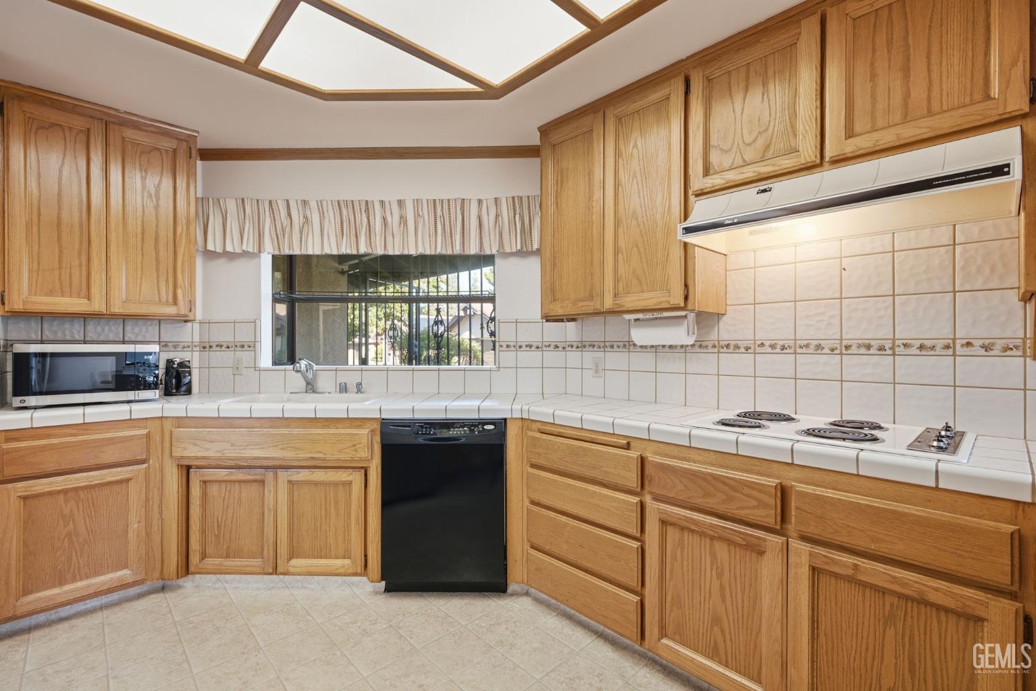 2323 Easthills Drive Unit: 29