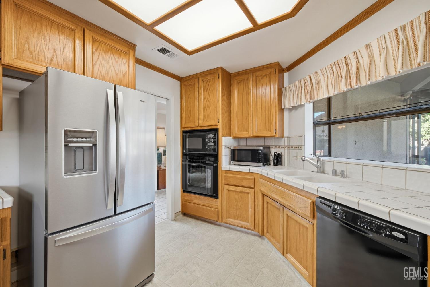2323 Easthills Drive Unit: 29