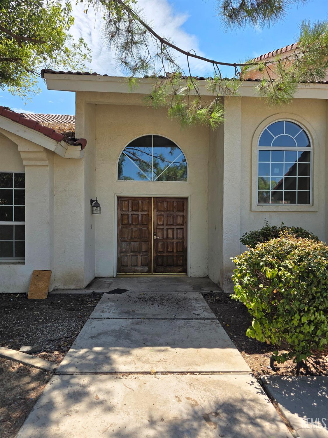 7609 Live Oak Way
