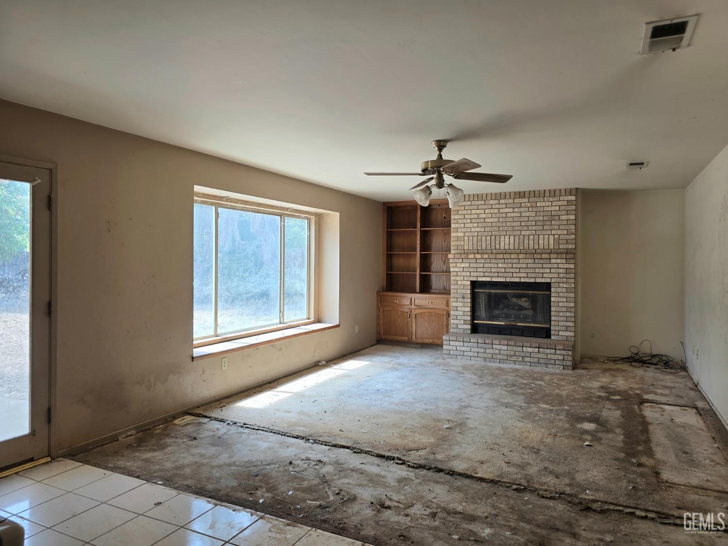 7609 Live Oak Way