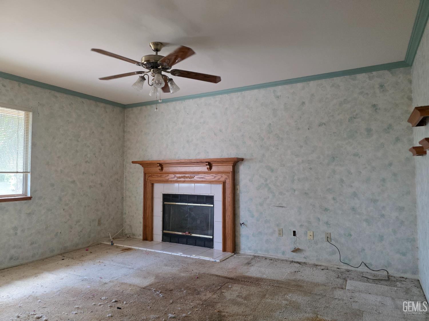 7609 Live Oak Way