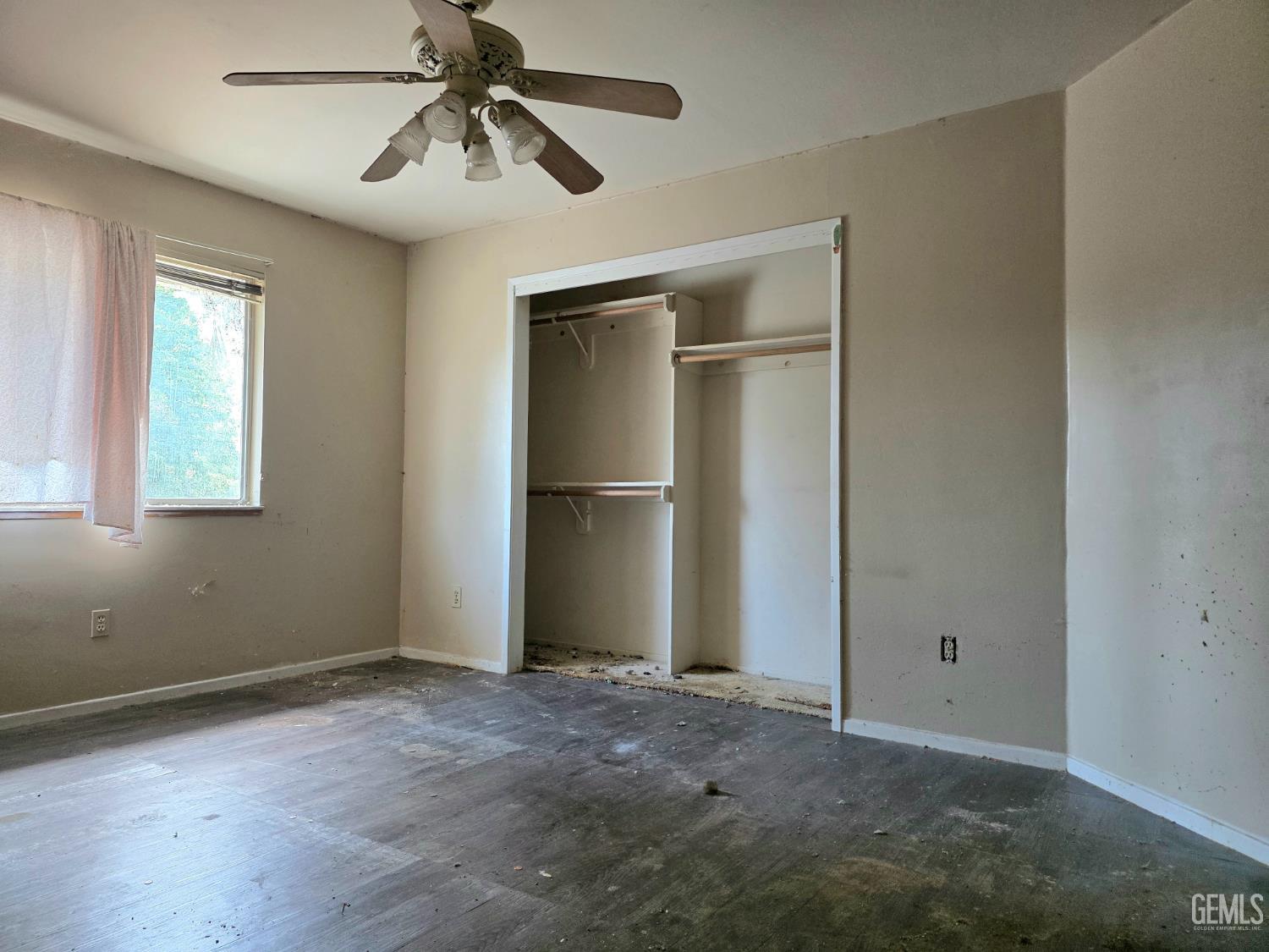 7609 Live Oak Way