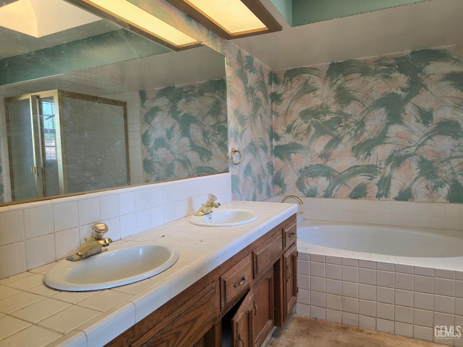 7609 Live Oak Way