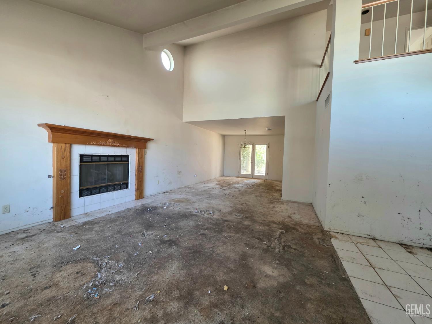 7609 Live Oak Way