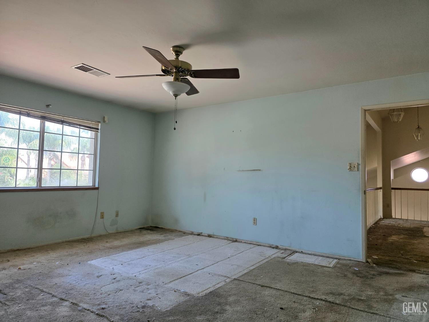 7609 Live Oak Way