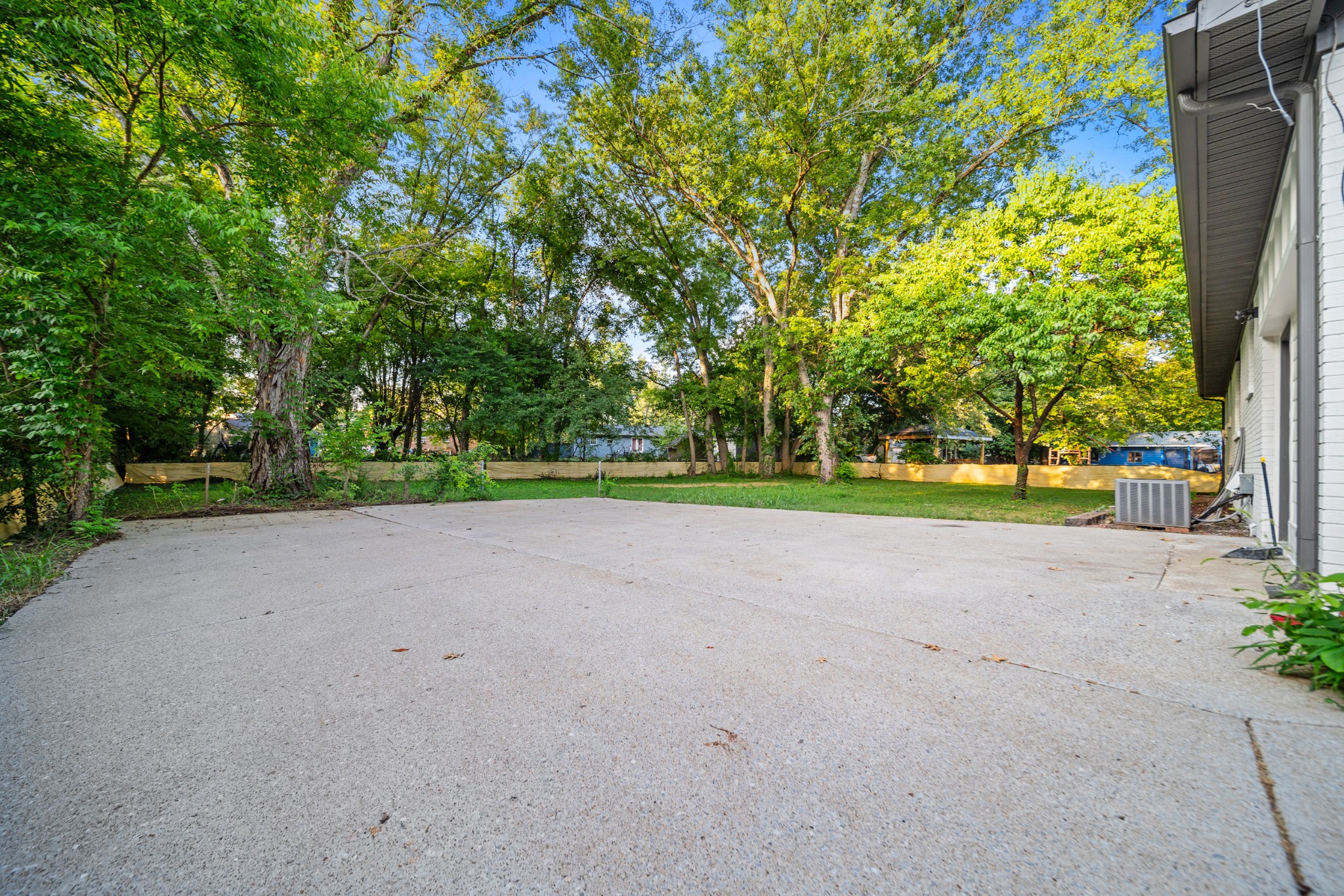 1951 Russell Ct