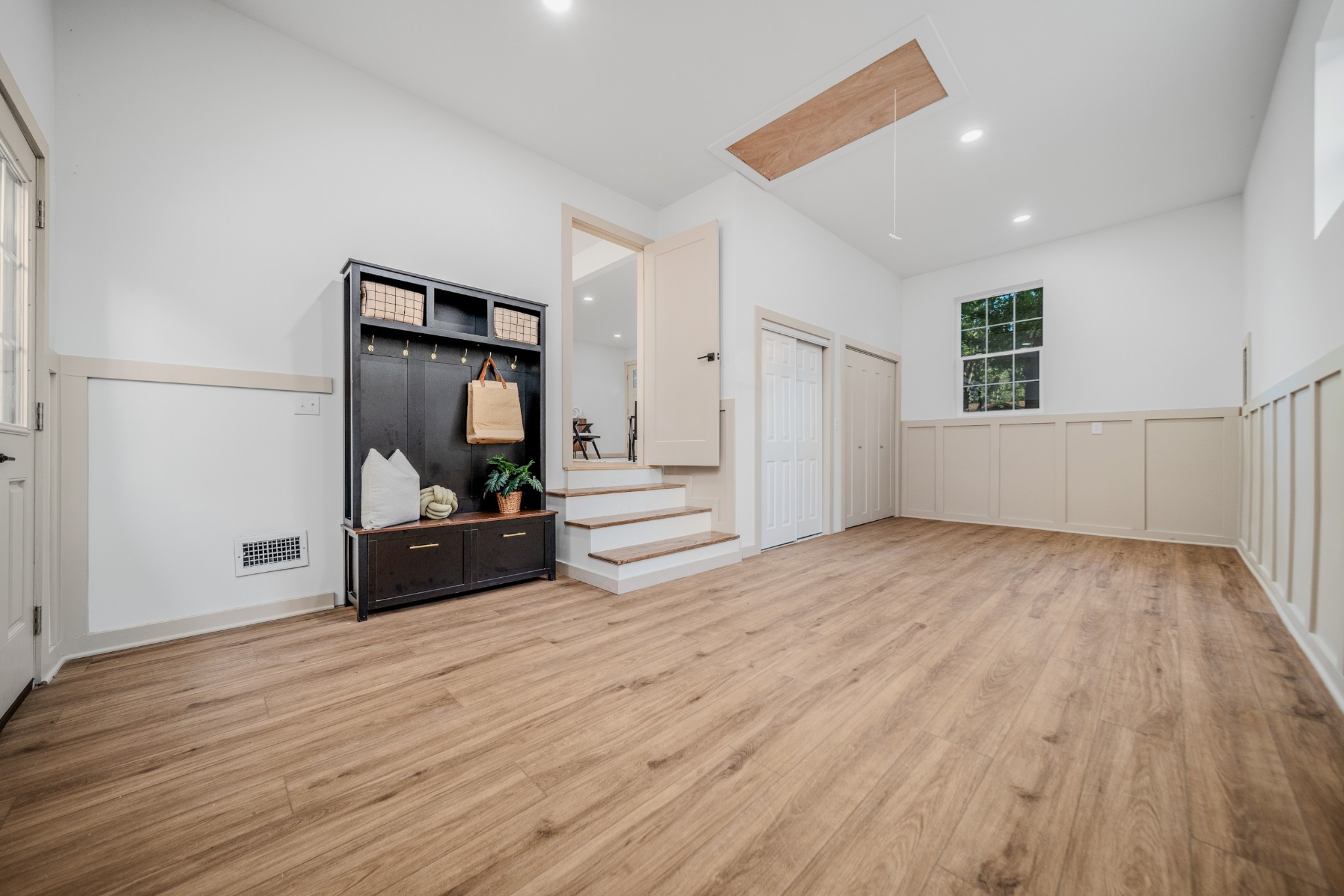 1951 Russell Ct