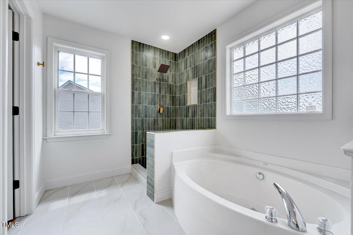 1009 Sarazen Drive