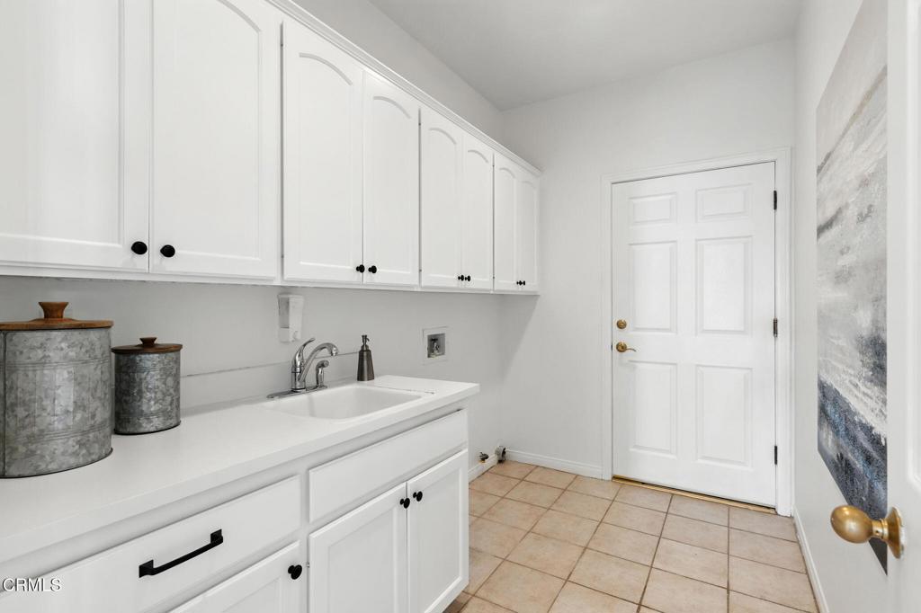 38470 Ave De La Bandolero