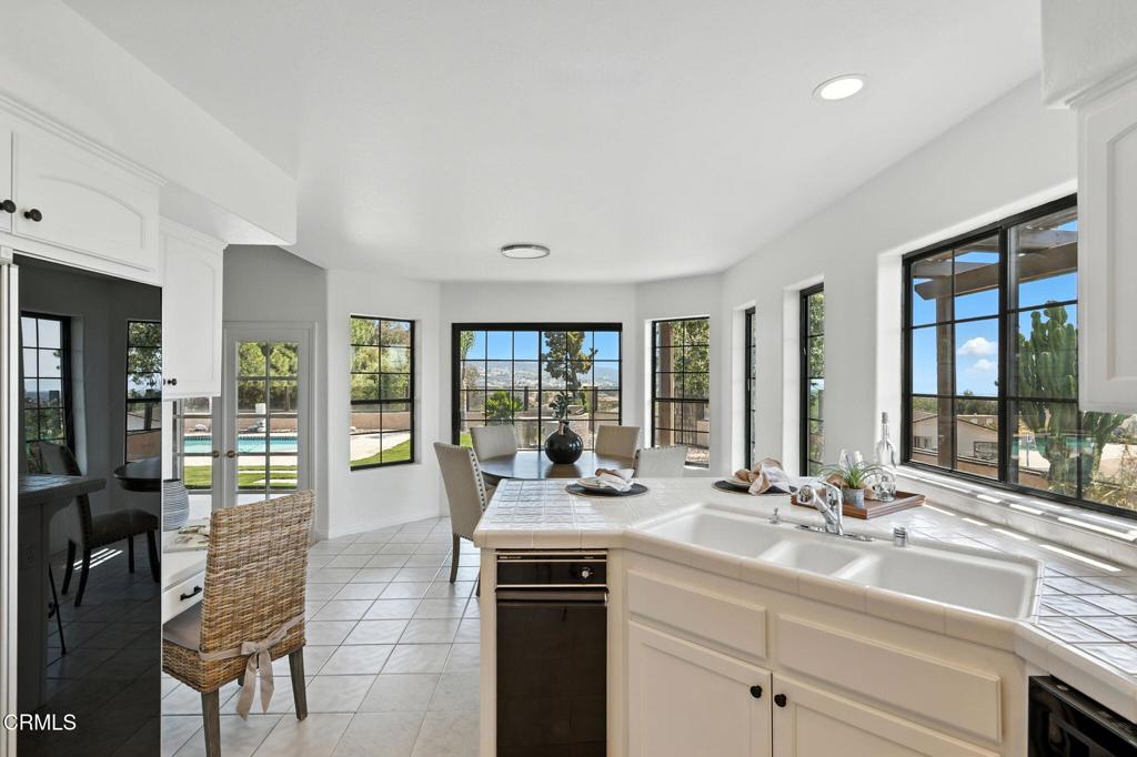 38470 Ave De La Bandolero