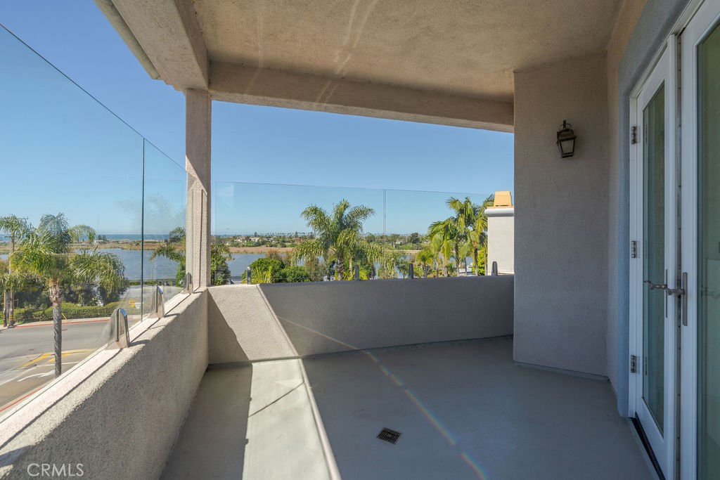 1132 Las Flores Drive