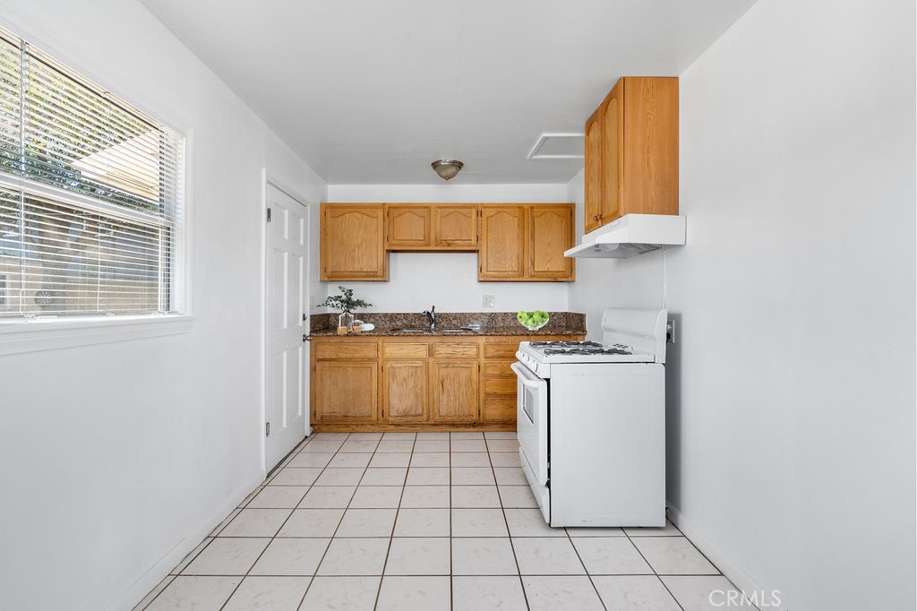 45122 Spearman Avenue