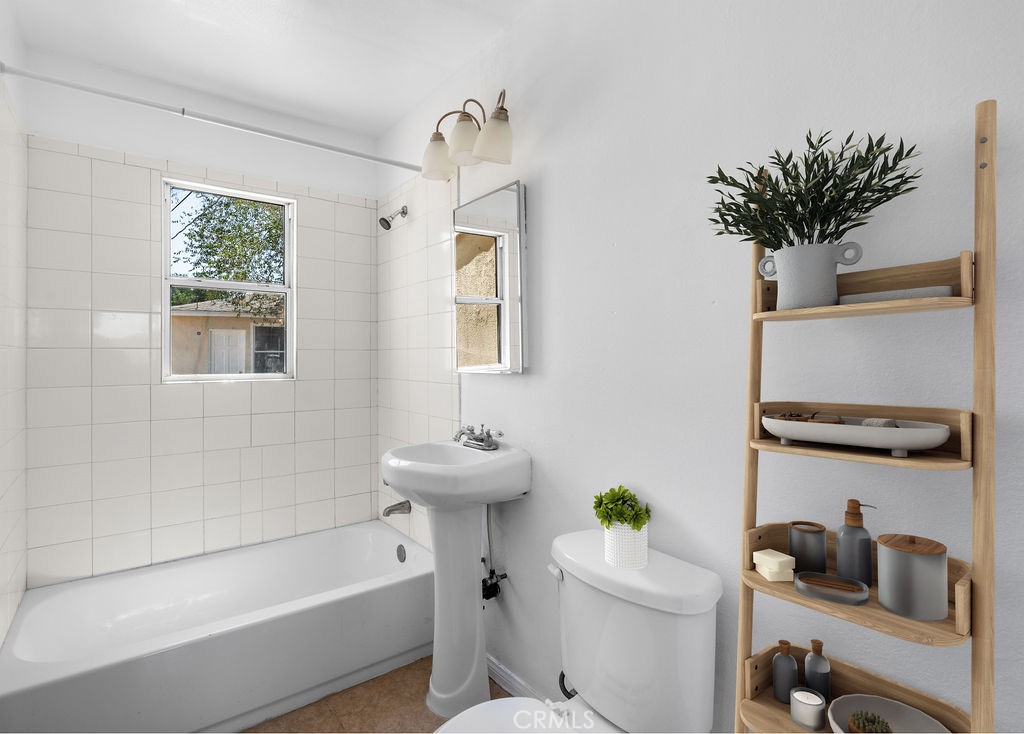 45122 Spearman Avenue