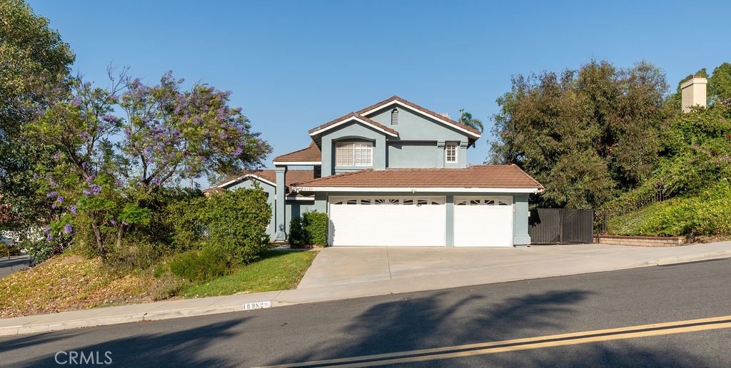 16982 Lakepointe Drive