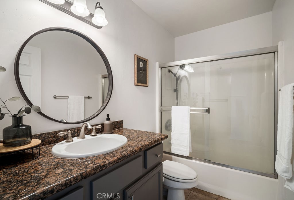 267 S Mollison Avenue 12