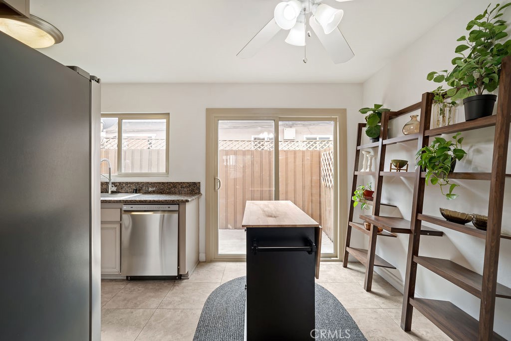 267 S Mollison Avenue 12