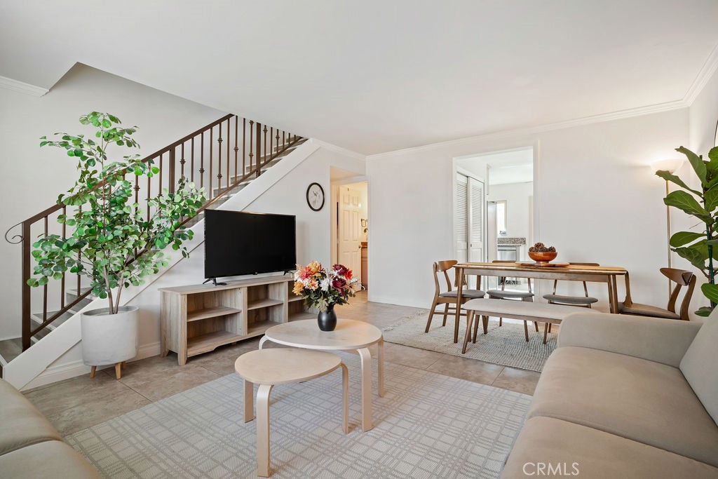 267 S Mollison Avenue 12