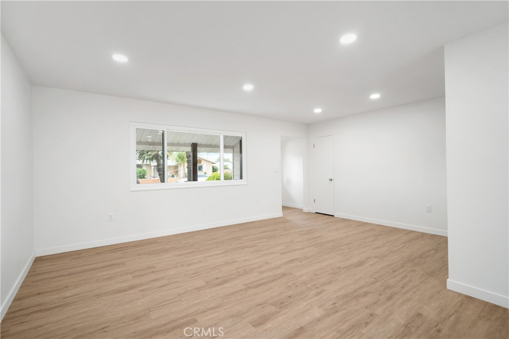 28890 Snead Drive