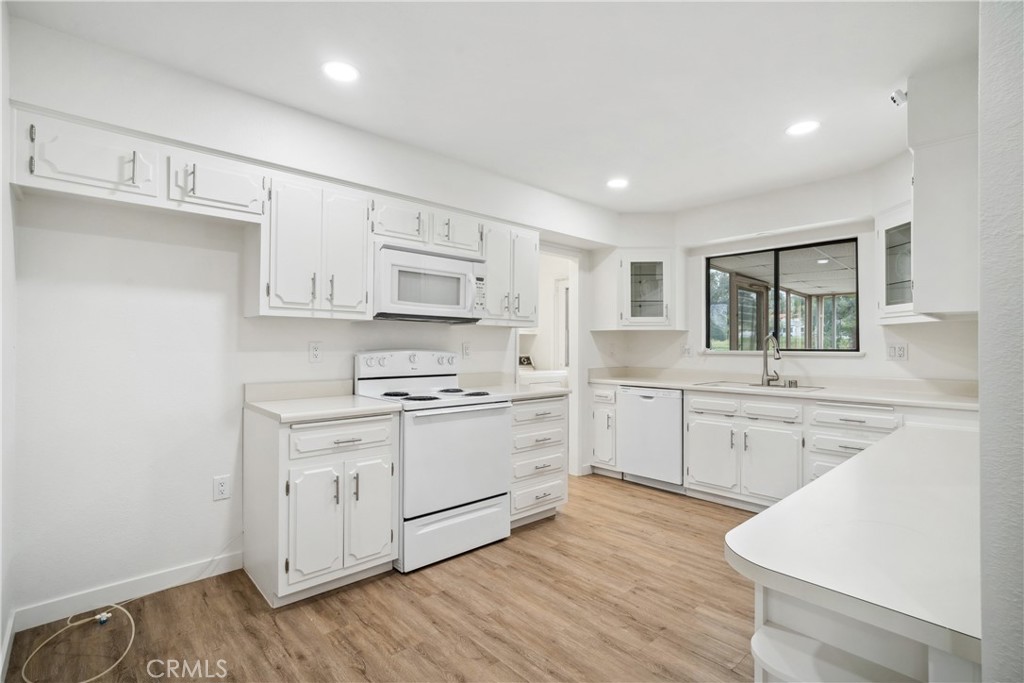 28890 Snead Drive