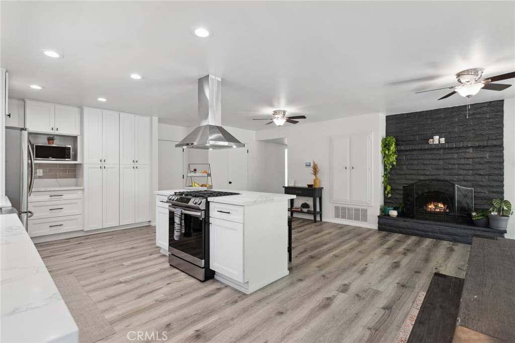 2211 Sunset Drive