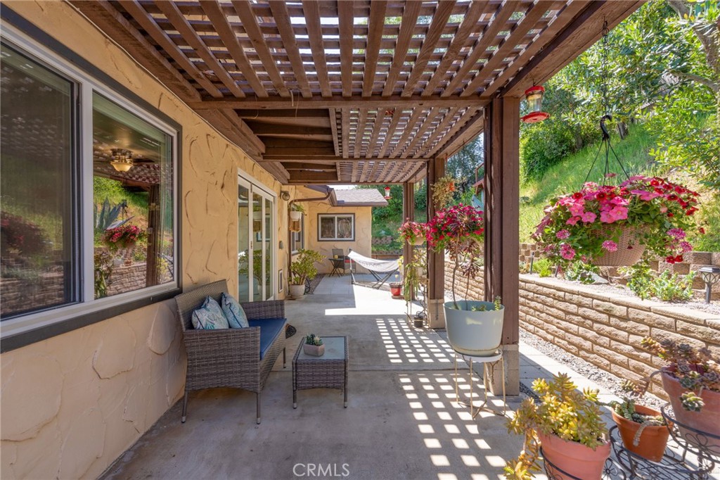 2211 Sunset Drive