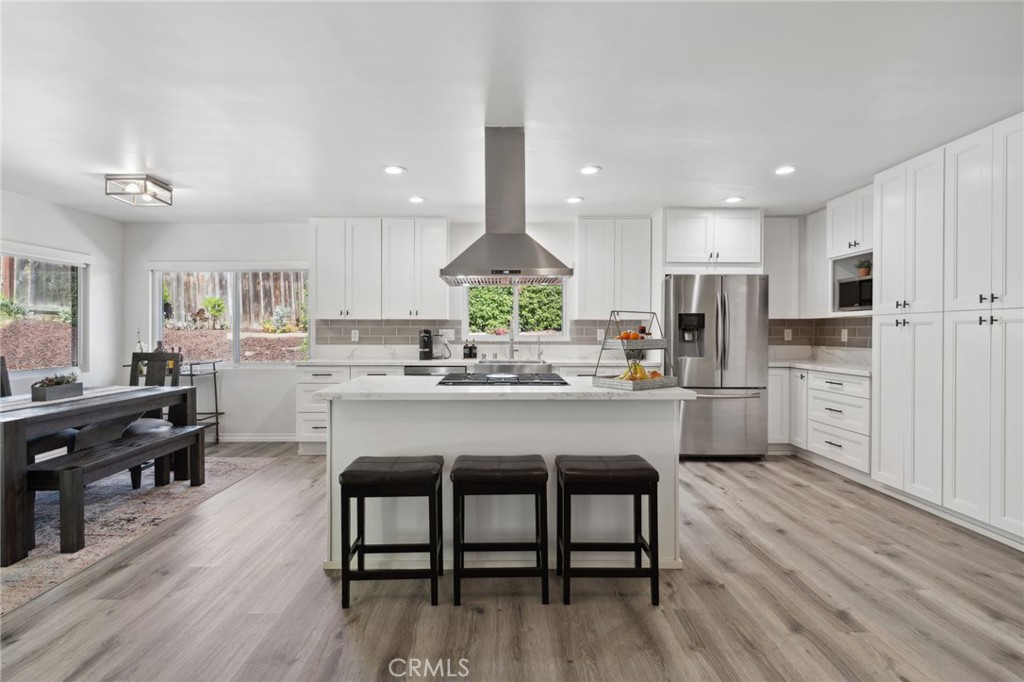 2211 Sunset Drive