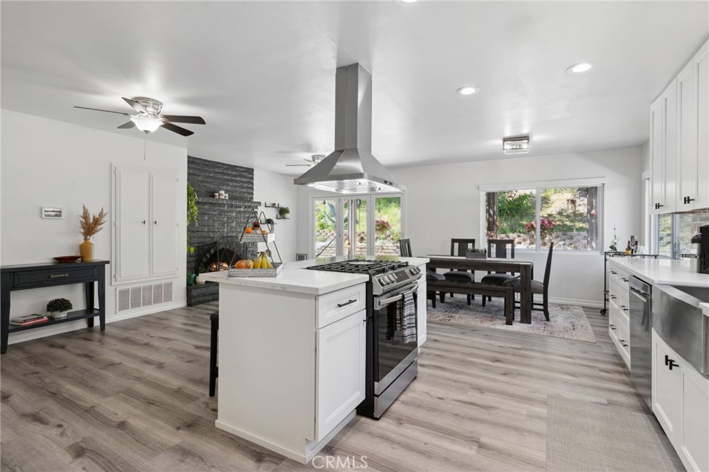 2211 Sunset Drive