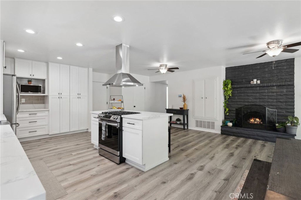 2211 Sunset Drive
