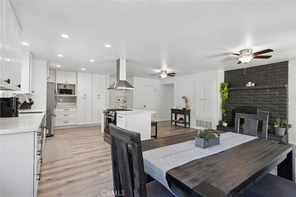 2211 Sunset Drive