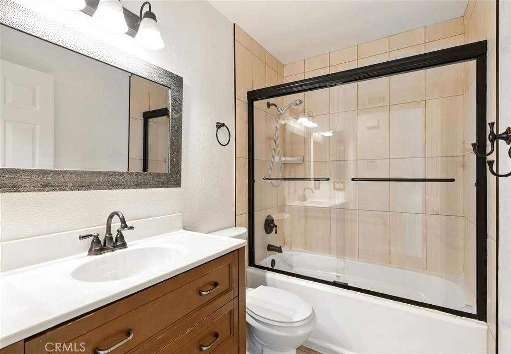 571 Veronica Place