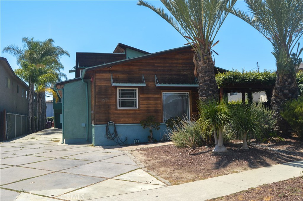 1671 Park Avenue