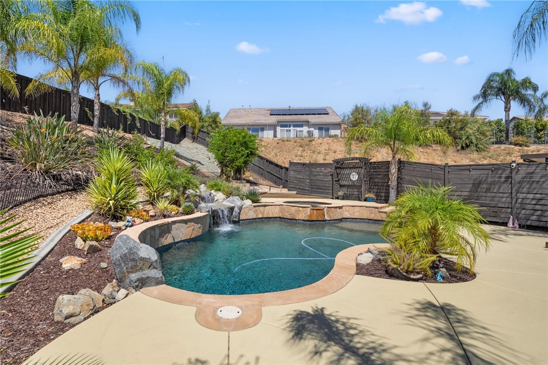 25004 Crestpeak Court